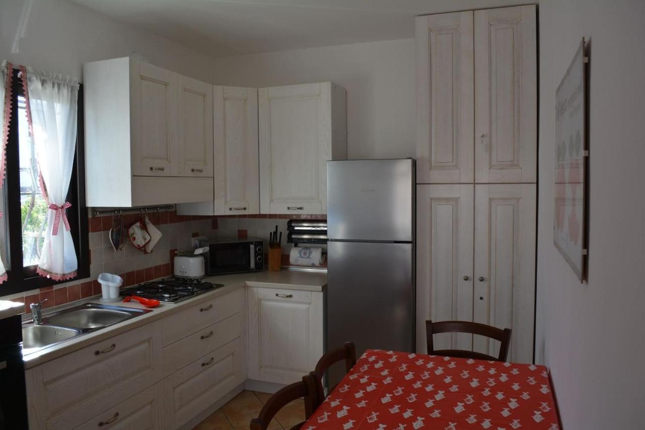 Casa Della Vespa Orosei Exteriör bild