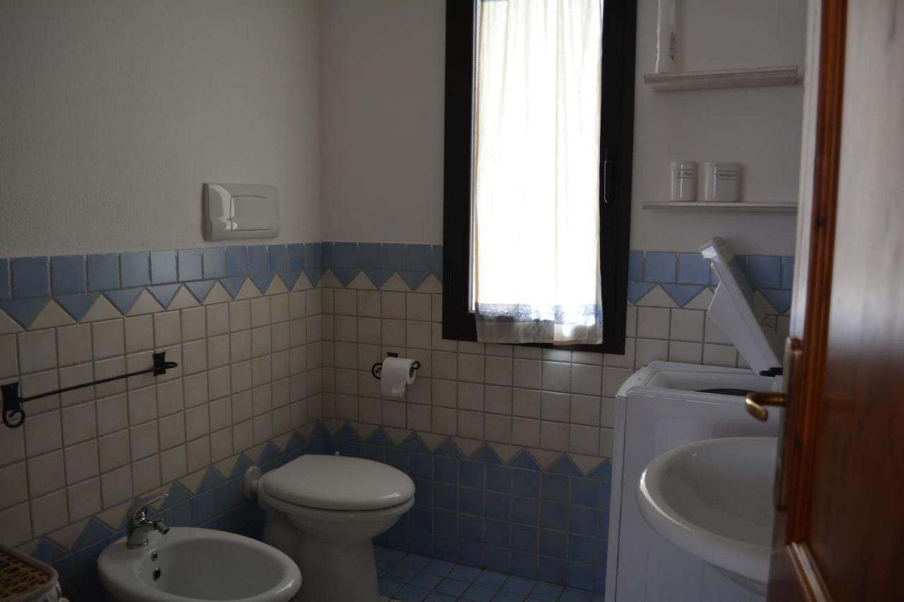 Casa Della Vespa Orosei Exteriör bild