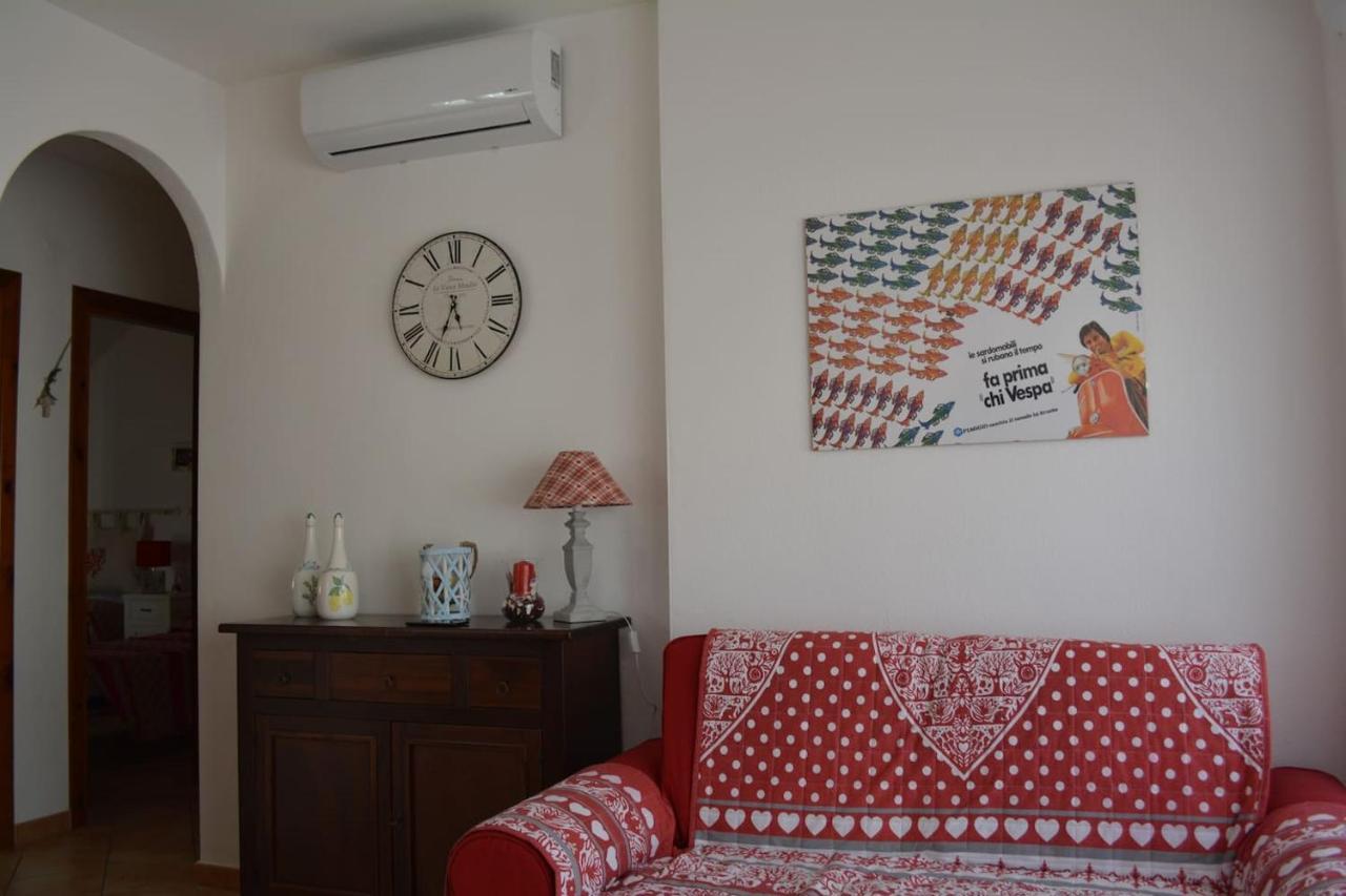 Casa Della Vespa Orosei Exteriör bild
